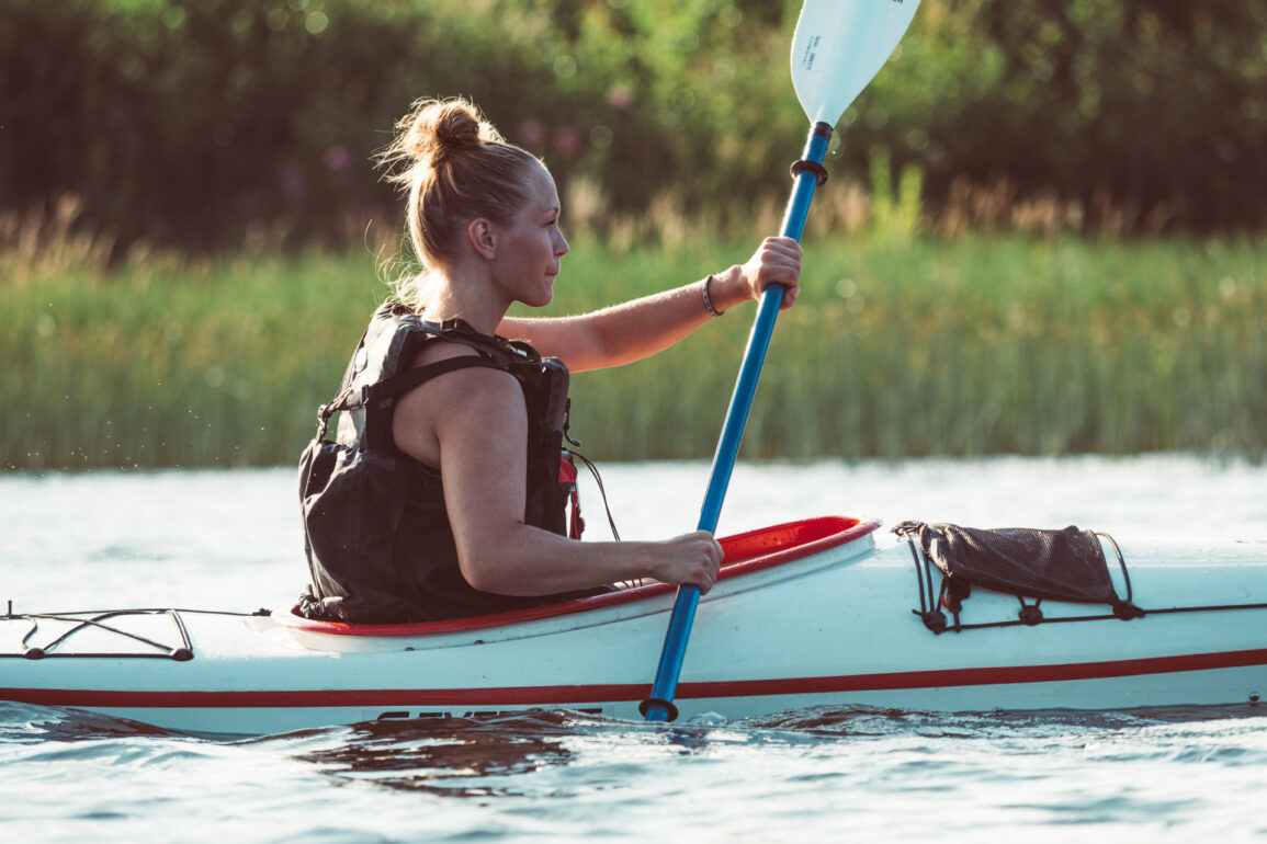 Unwind and paddle: A relaxing kayak trip in Kåge Bay