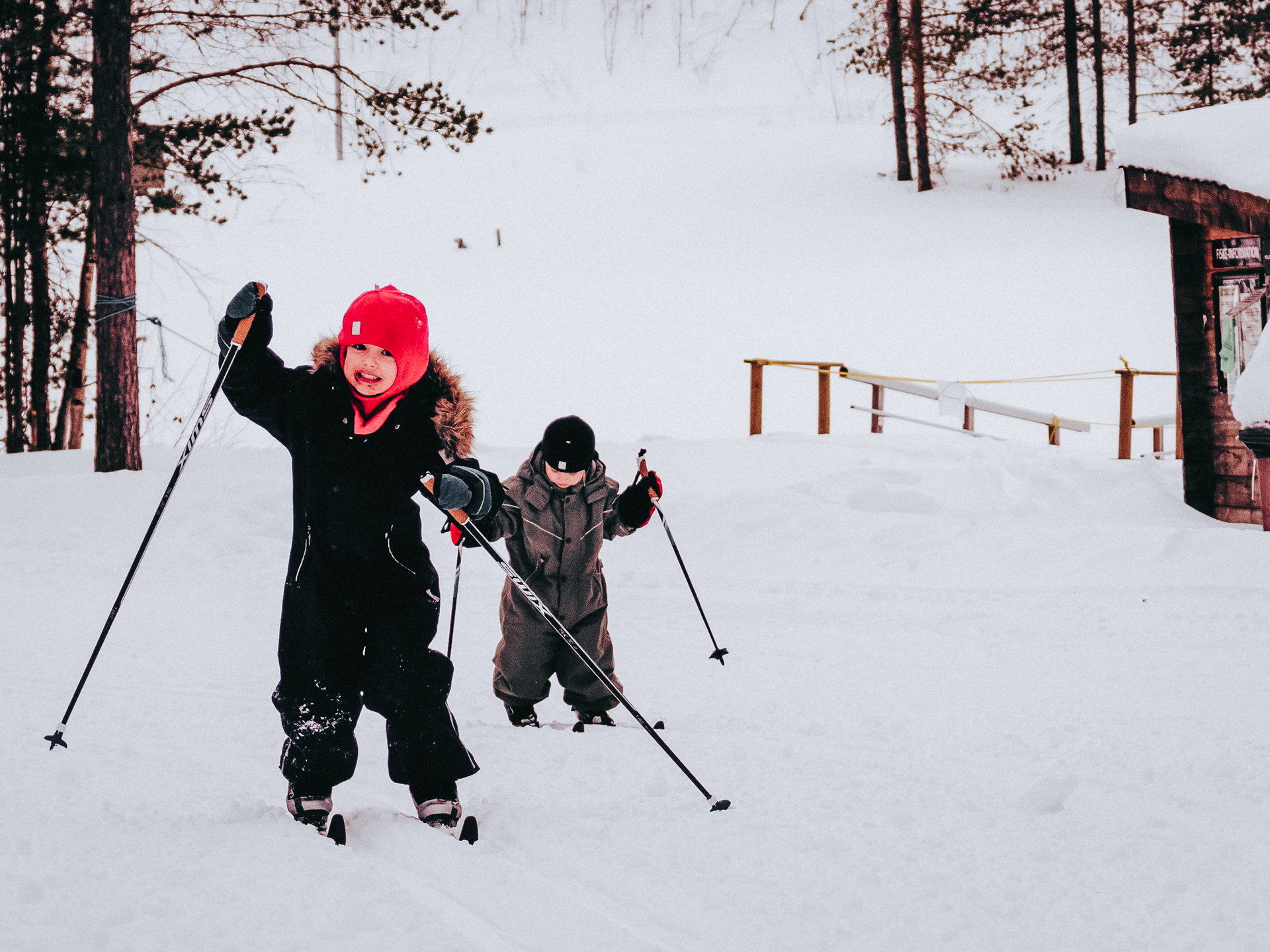 Glide into winter: Family-friendly cross country skiing trails